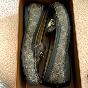 OLIVE  SIG EMB BLACK BARK/CHESTNT SIZE #9